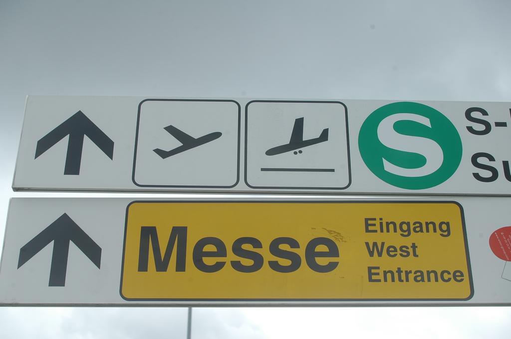 Messe & Airport Hotel 斯图加特 外观 照片
